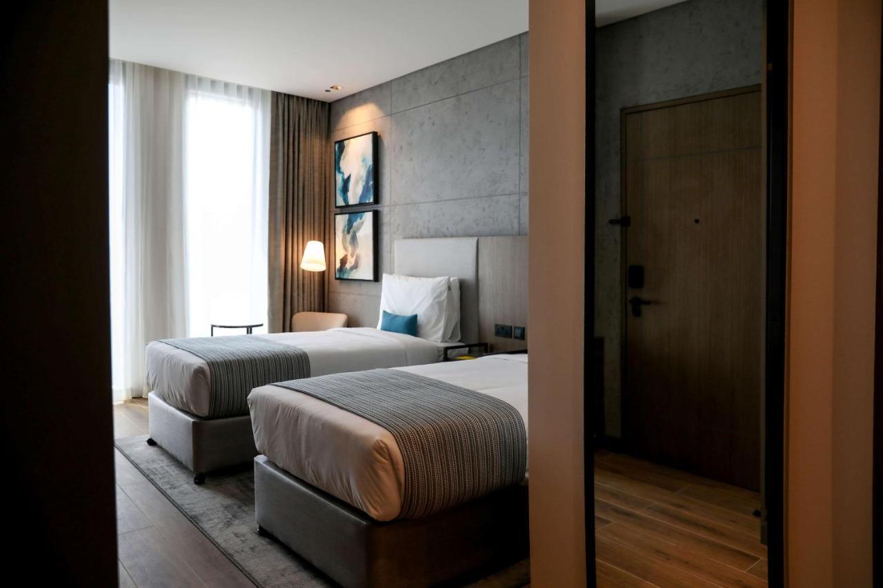 Mercure Dubai Gold District Bagian luar foto