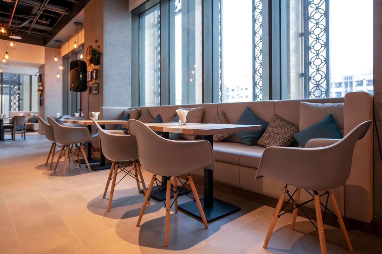 Mercure Dubai Gold District Bagian luar foto
