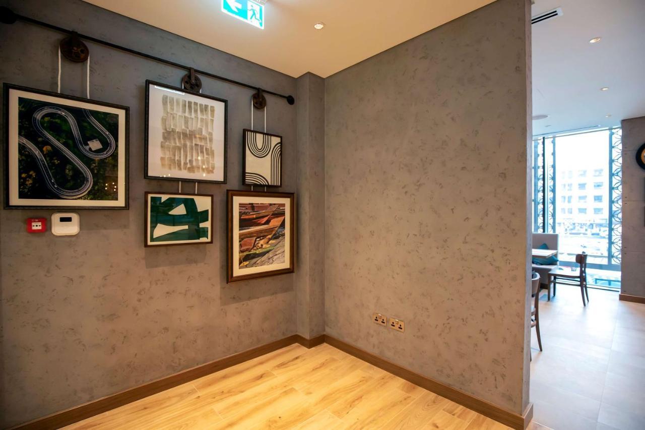Mercure Dubai Gold District Bagian luar foto