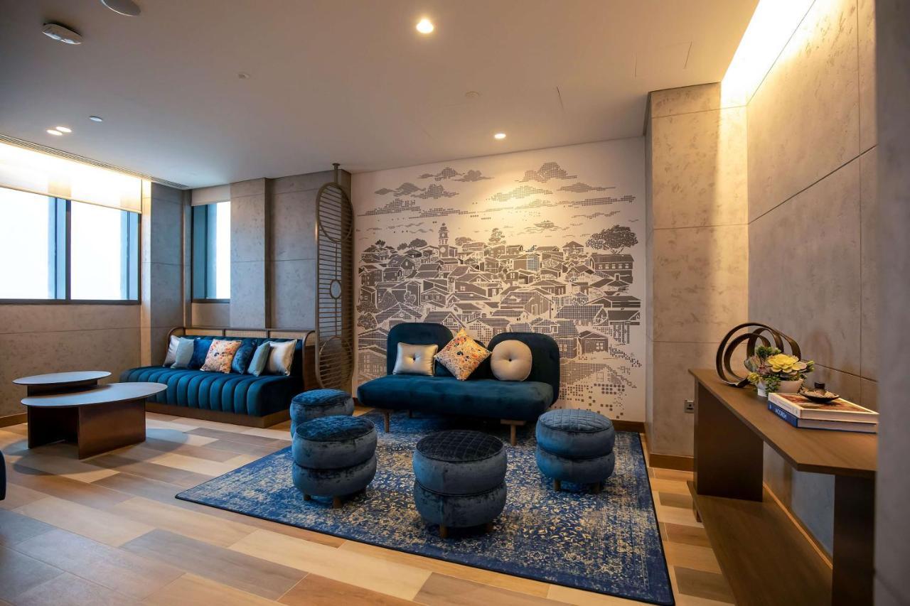 Mercure Dubai Gold District Bagian luar foto
