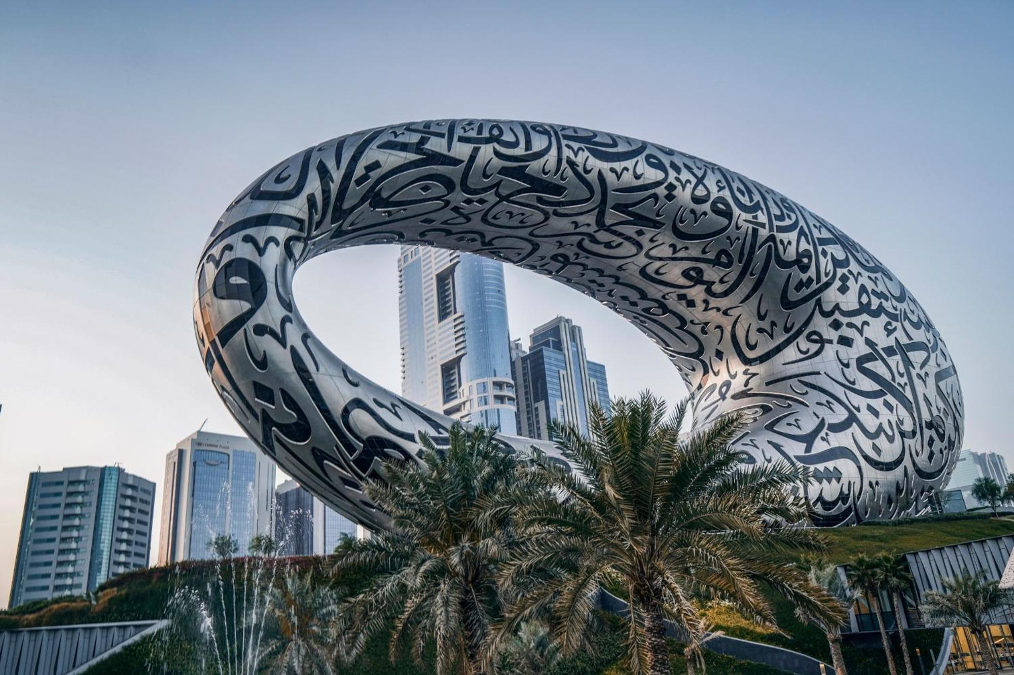 Mercure Dubai Gold District Bagian luar foto