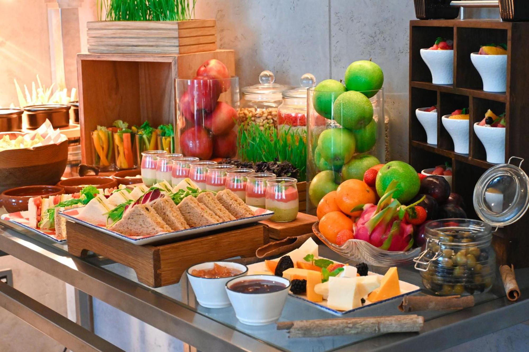 Mercure Dubai Gold District Bagian luar foto